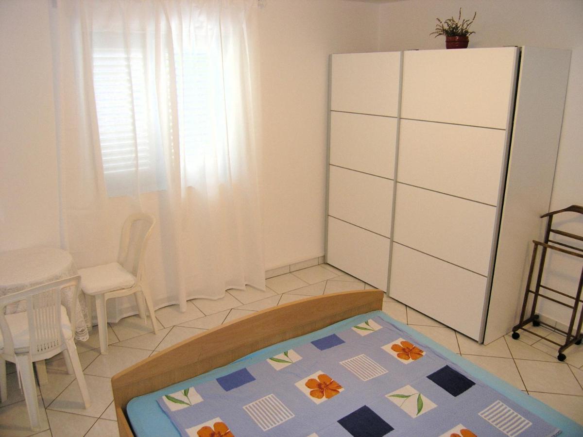 Apartments Murgic Кърк Екстериор снимка