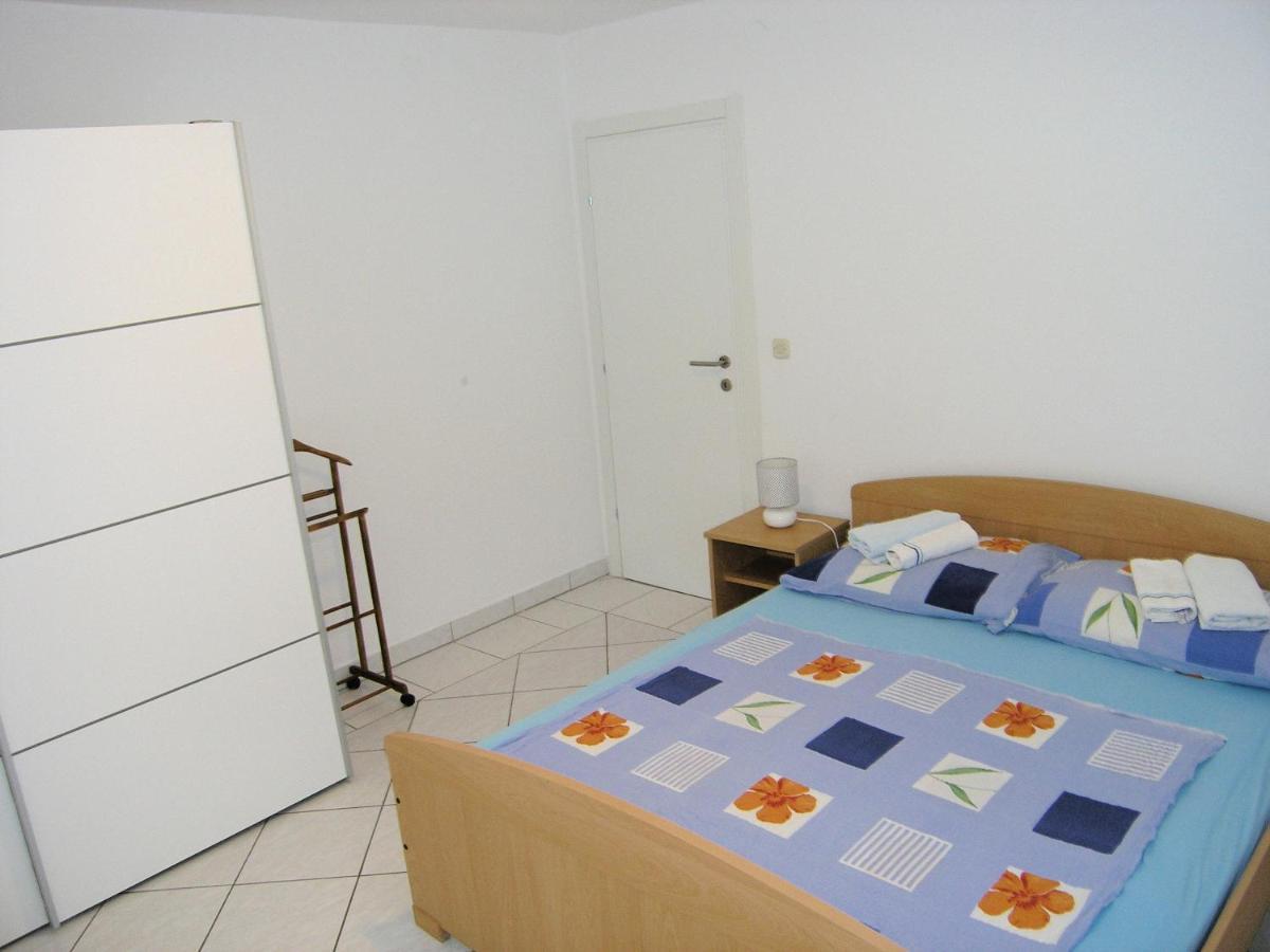 Apartments Murgic Кърк Екстериор снимка