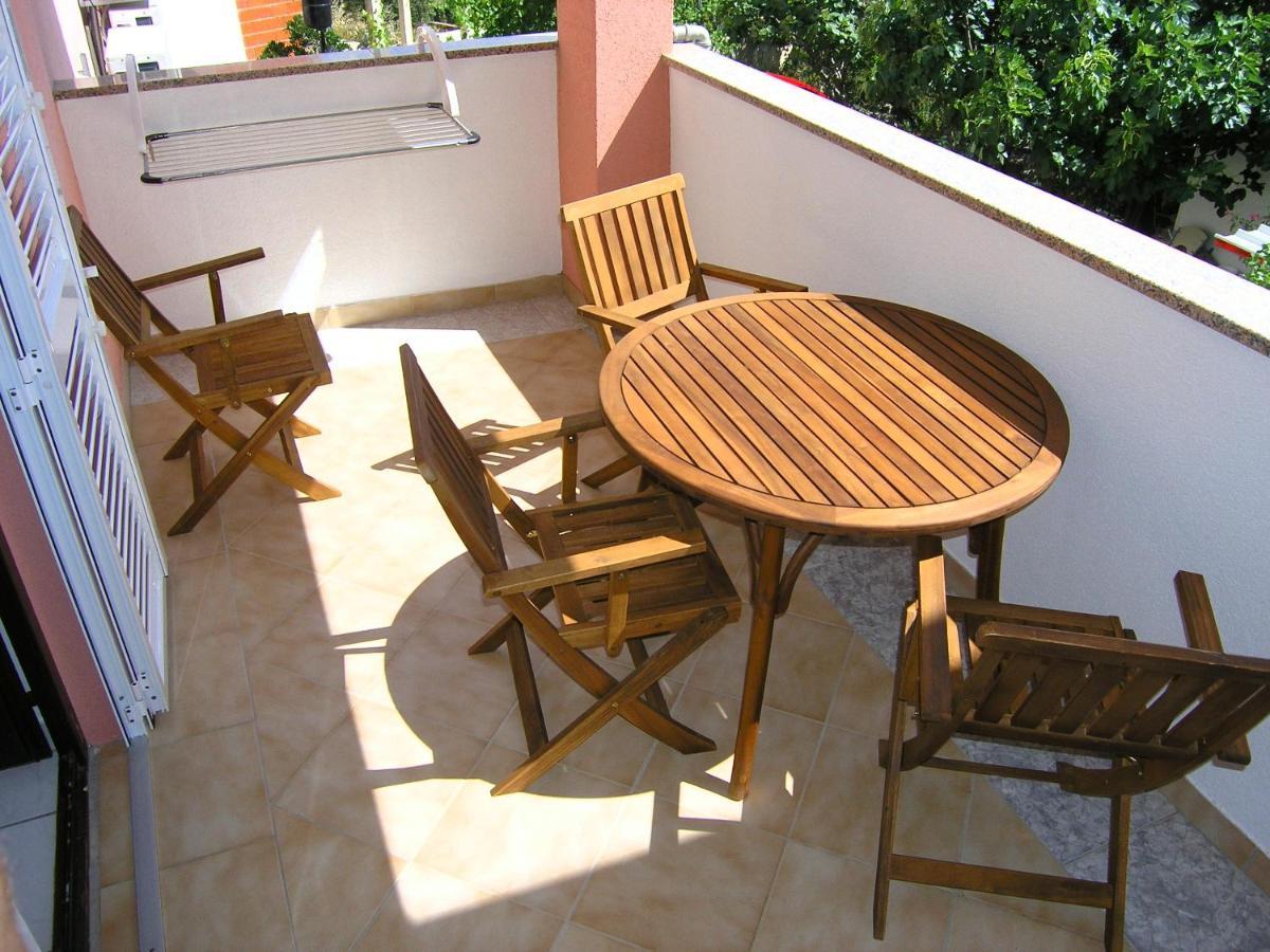 Apartments Murgic Кърк Екстериор снимка