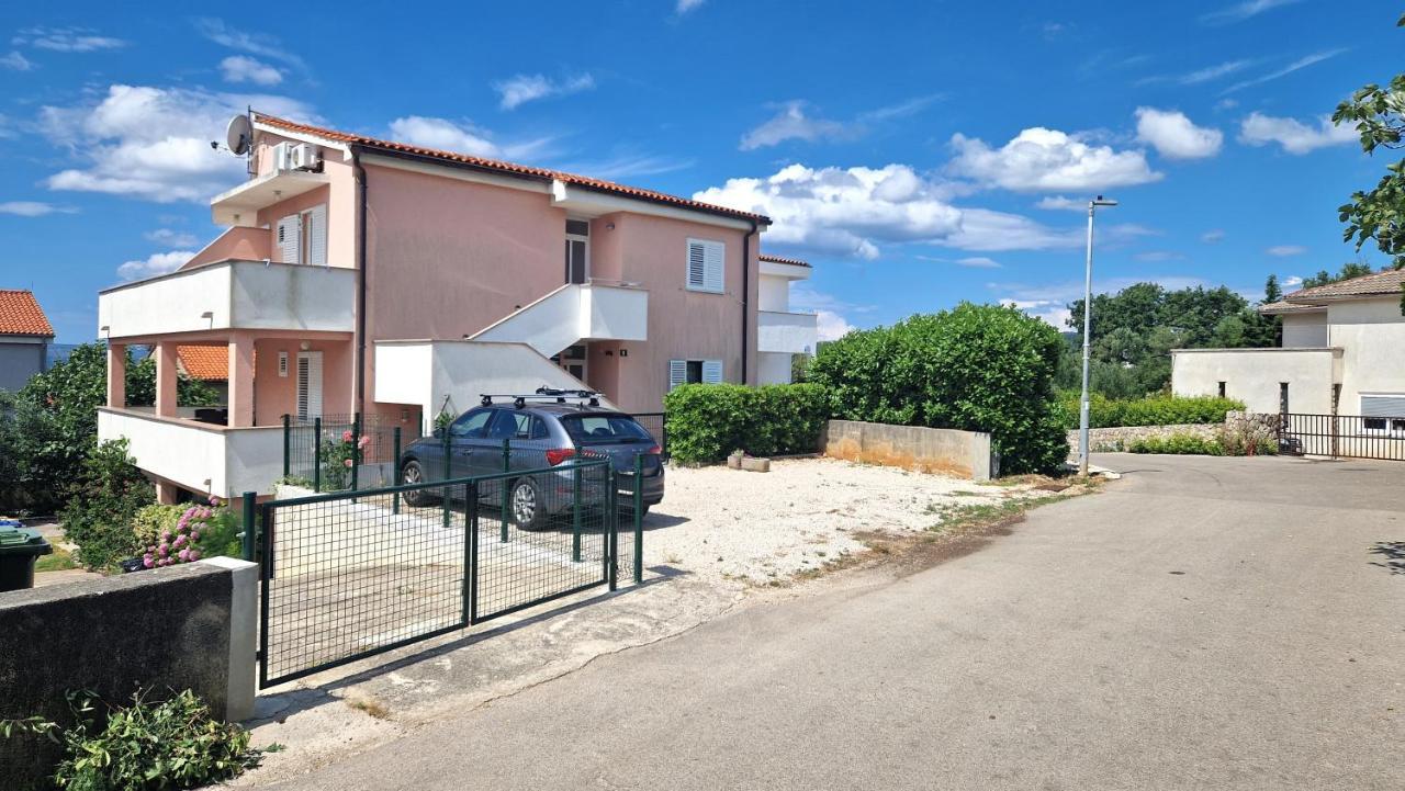 Apartments Murgic Кърк Екстериор снимка