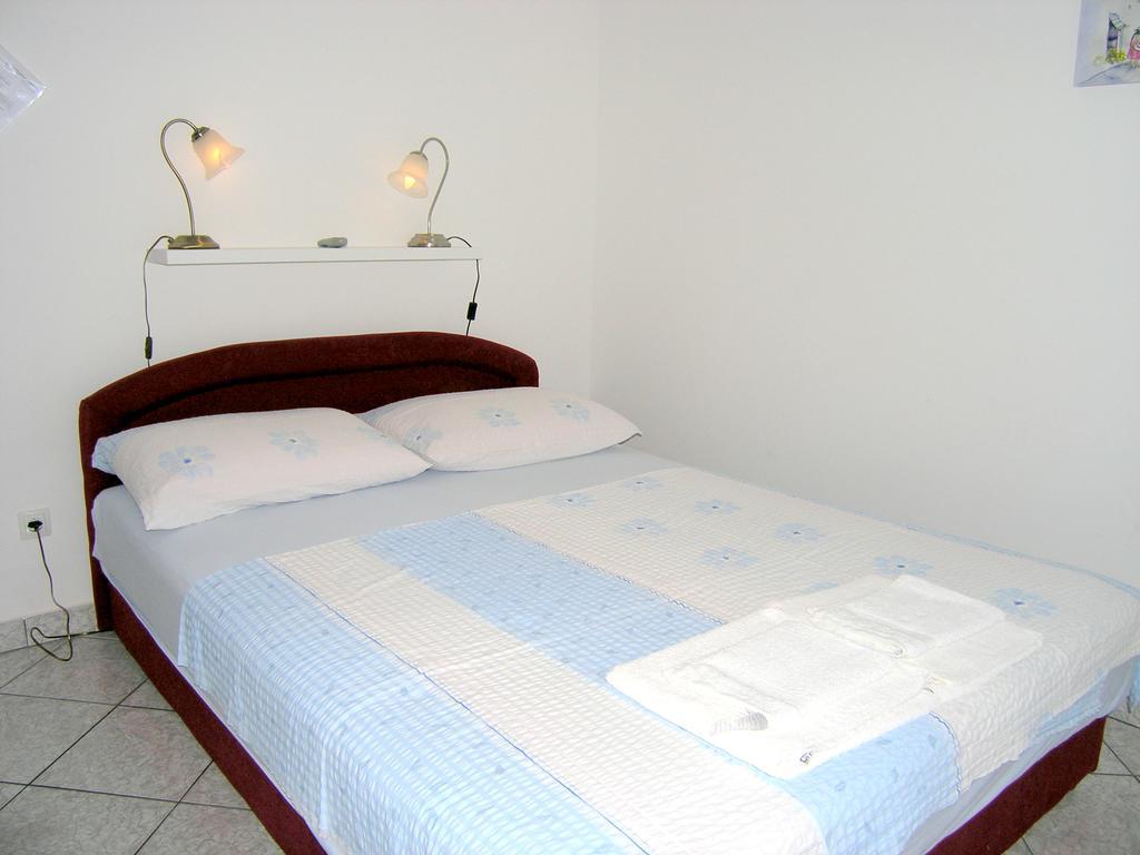 Apartments Murgic Кърк Екстериор снимка