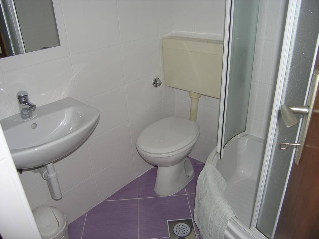 Apartments Murgic Кърк Екстериор снимка