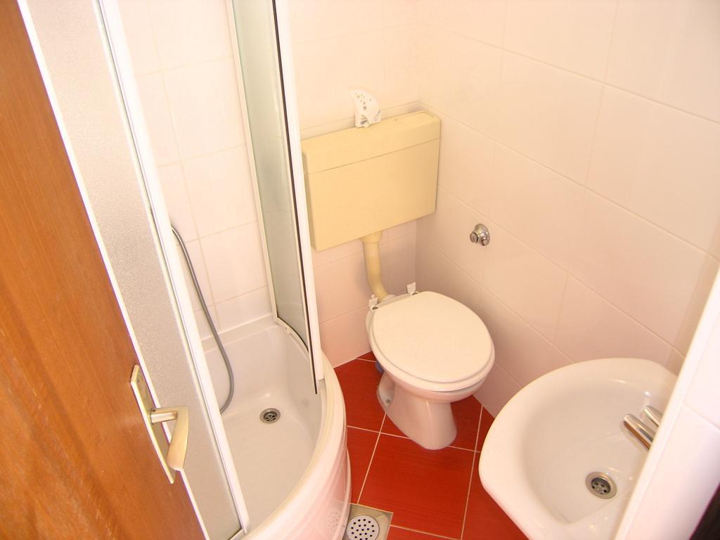 Apartments Murgic Кърк Екстериор снимка